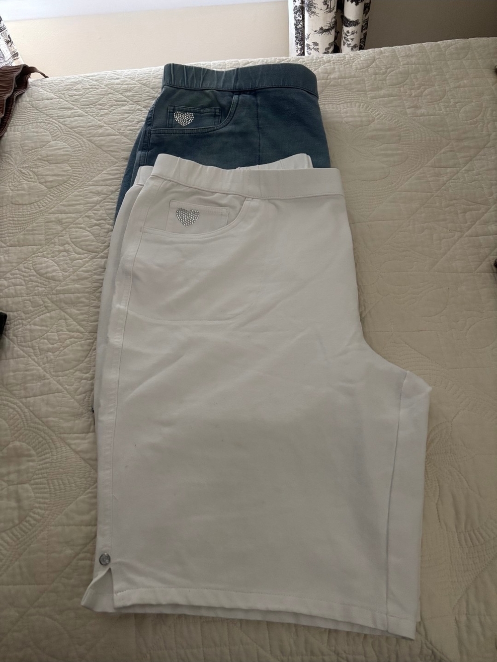 Quacker Factory Dream Jeannes White and Denim with Heart Womens Size 1X